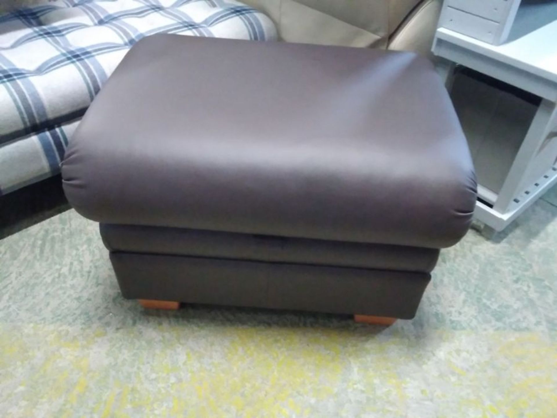 BROWN LEATHER STORAGE FOOTSTOOL (TROO2906-WO126032 - Image 2 of 3