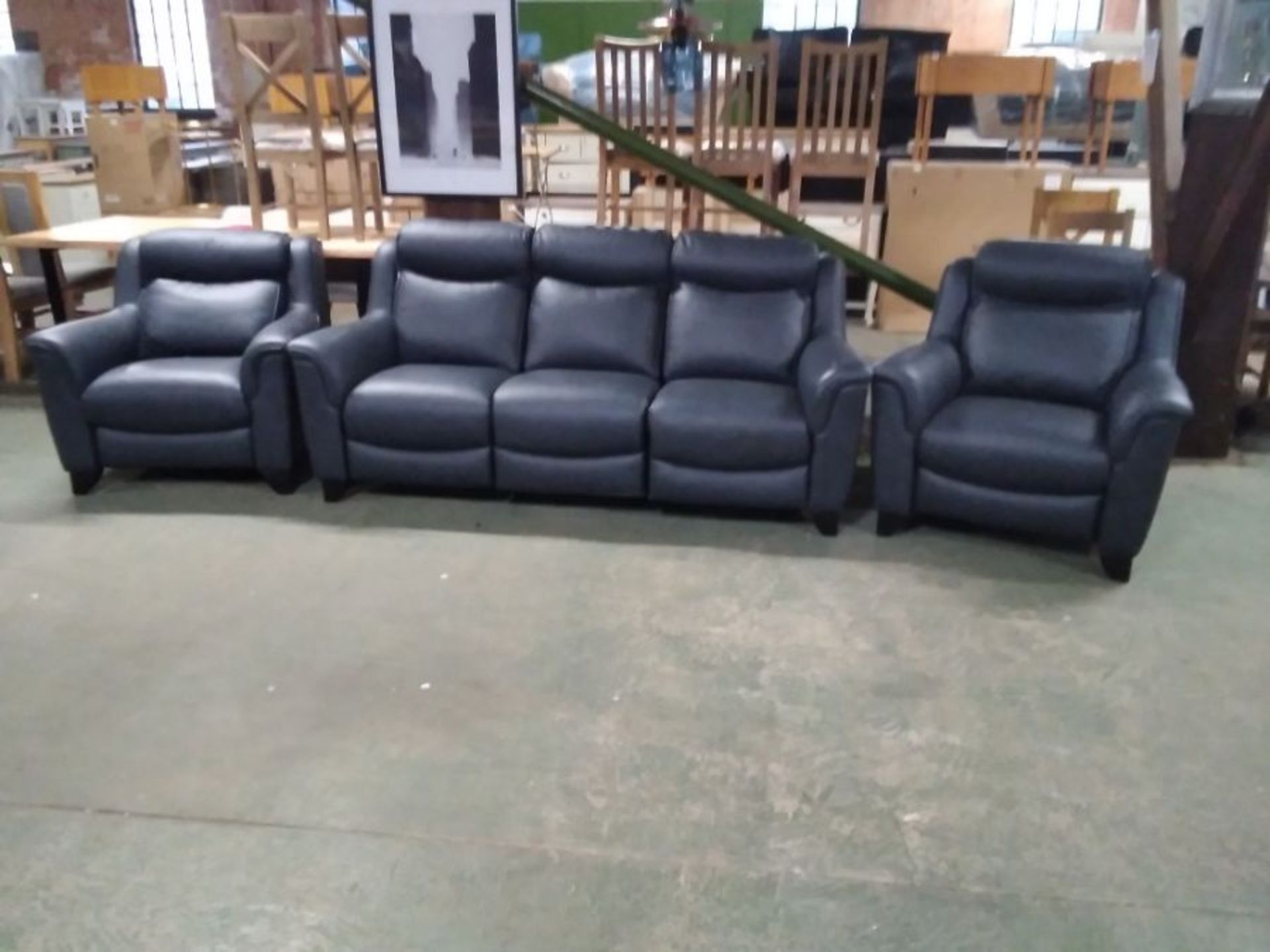 BLUE LEATHER ELECTRIC RECLINING 3 SEATER AND 2 X C