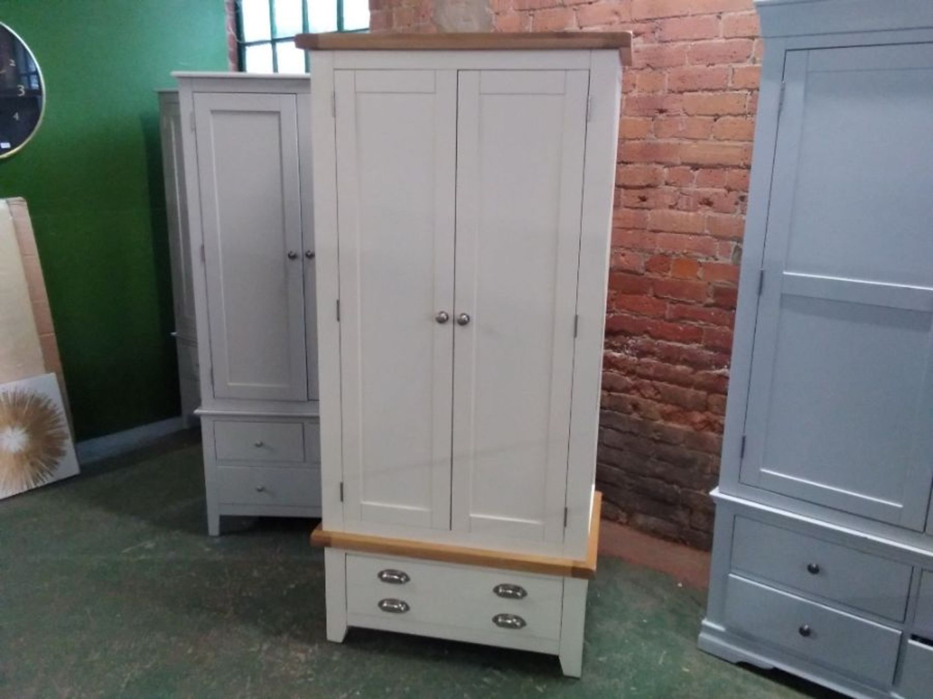 HAMPSHIRE IVORY PAINTED AND OAK DOUBLE WARDROBE