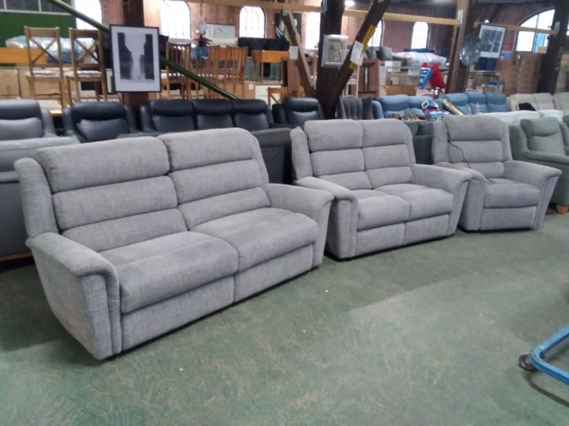 GREY PATTERNED HIGH BACK 3 SEATER & 2 SEATER SOFA & ELECTRIC RECLINING CHAIR (TROO2823-WO939462-WOO9