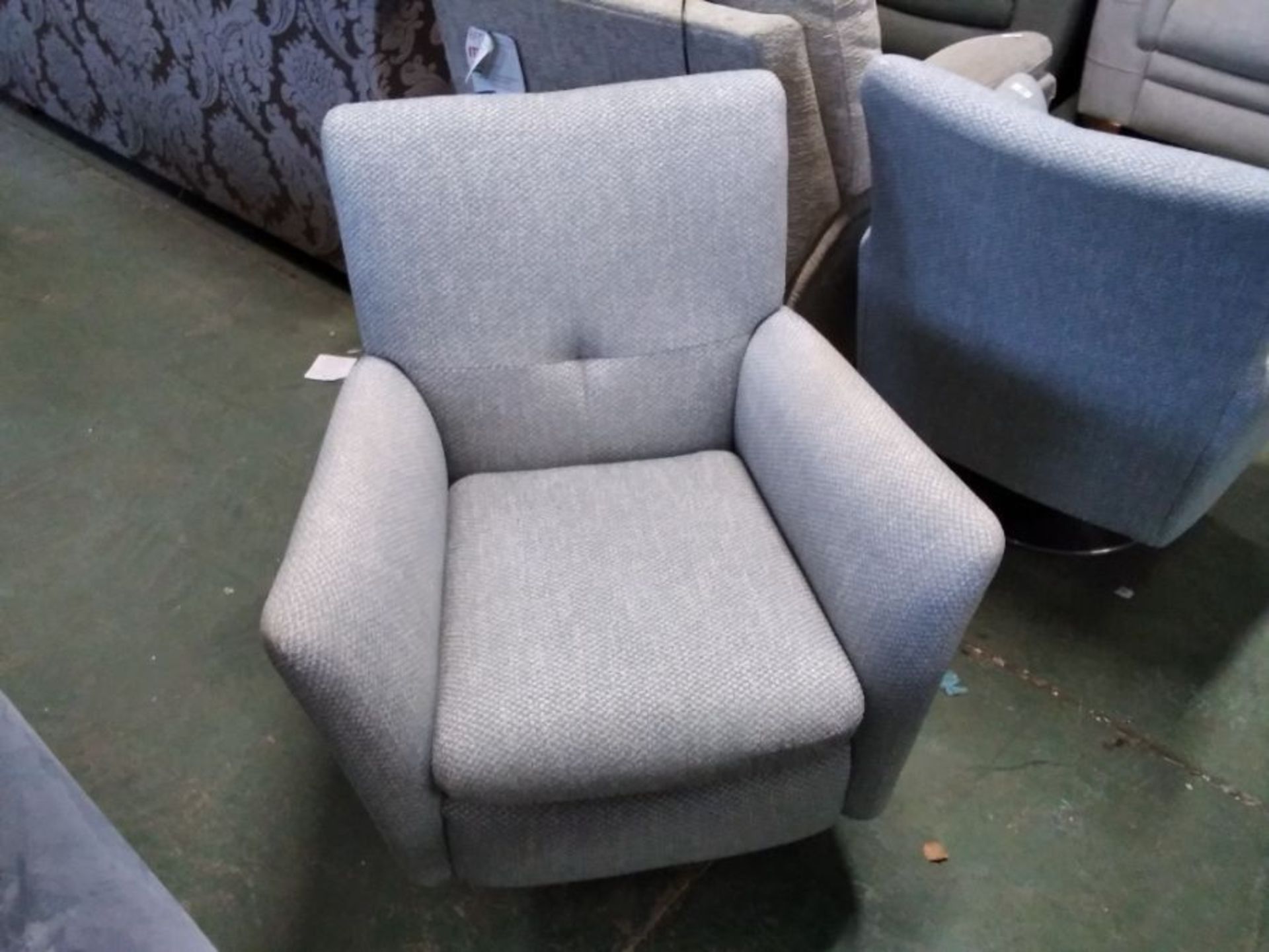 GREY PATTERNED SWIVELLING CHAIR (MARKED) (TROO2823-WOO831714)