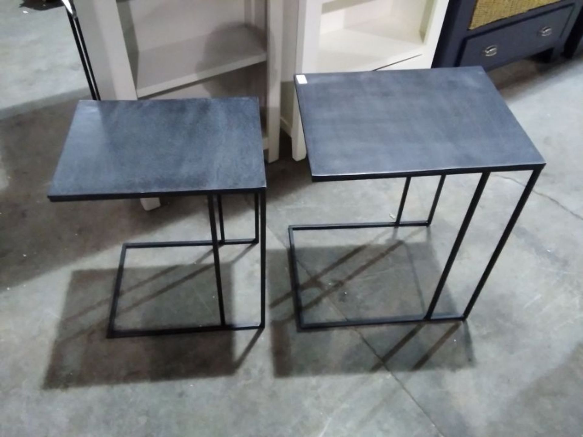 Luna Graphite Textured Aluminium set of 2 side tables (1 -QC 9 -704188)(FAULTY) - Image 2 of 2