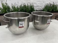 2no. Stainless Steel Mixing Bowls, Please Note: There is NO VAT on the HAMMER PRICE of this Lot.