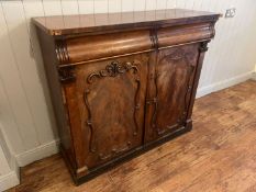 Tumber Traditional Style Console Table