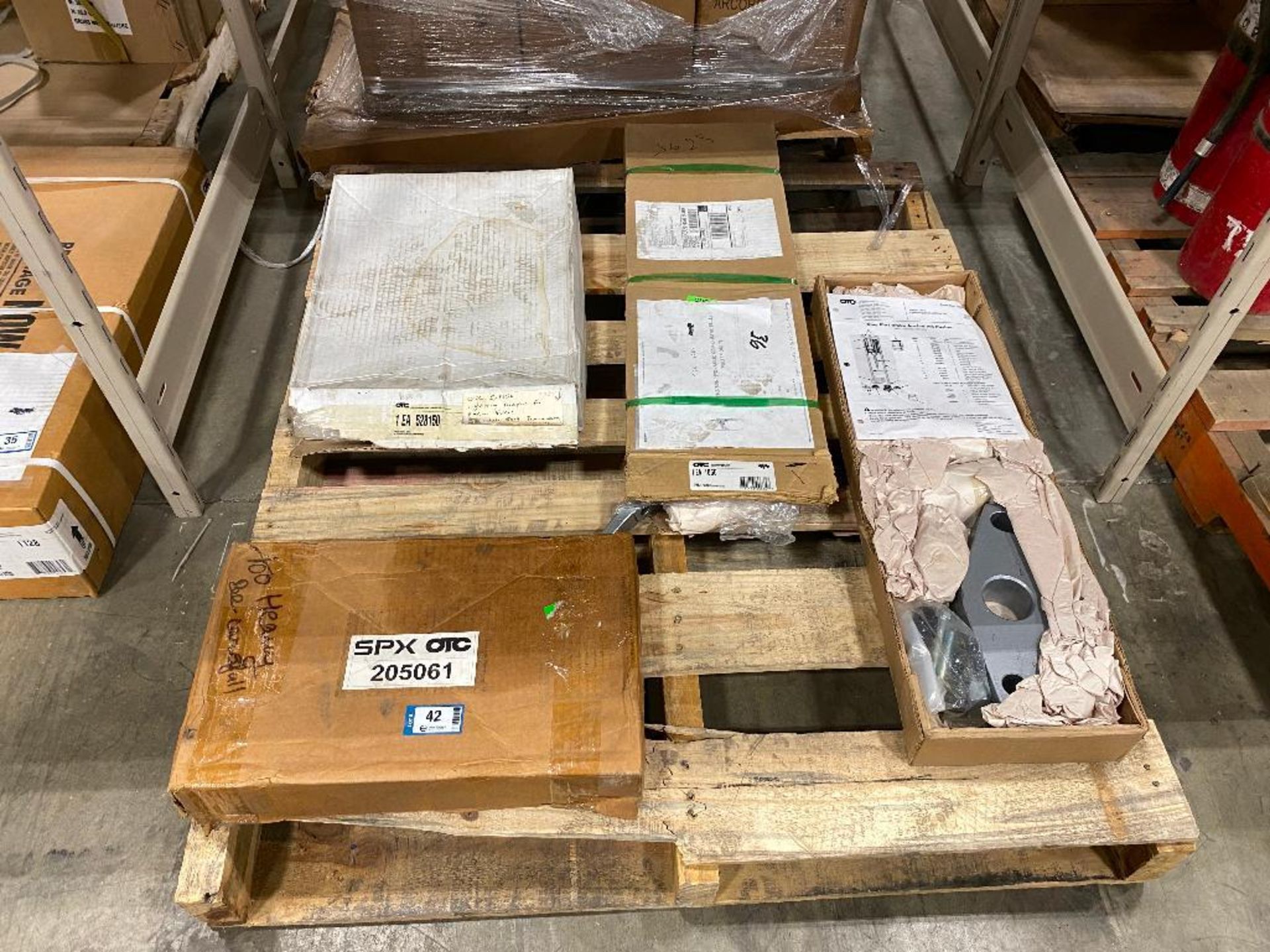 Pallet of Asst. OTC Weights, OTC King Pin/ Brake Anchor Pin Pusher, OTC 1066 17-1/2 Ton 3-Jaw Hydrau