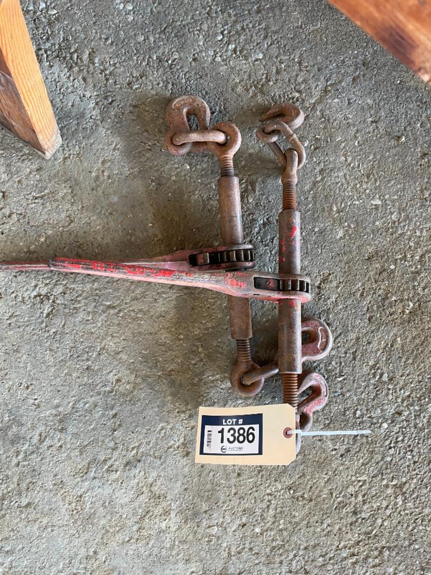 Lot of (2) Ratcheting Chain Boomers