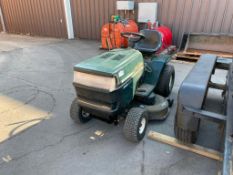 Craftsman Lawn Tractor, Hydrostatic Dive, 15.5HP, 42" Deck