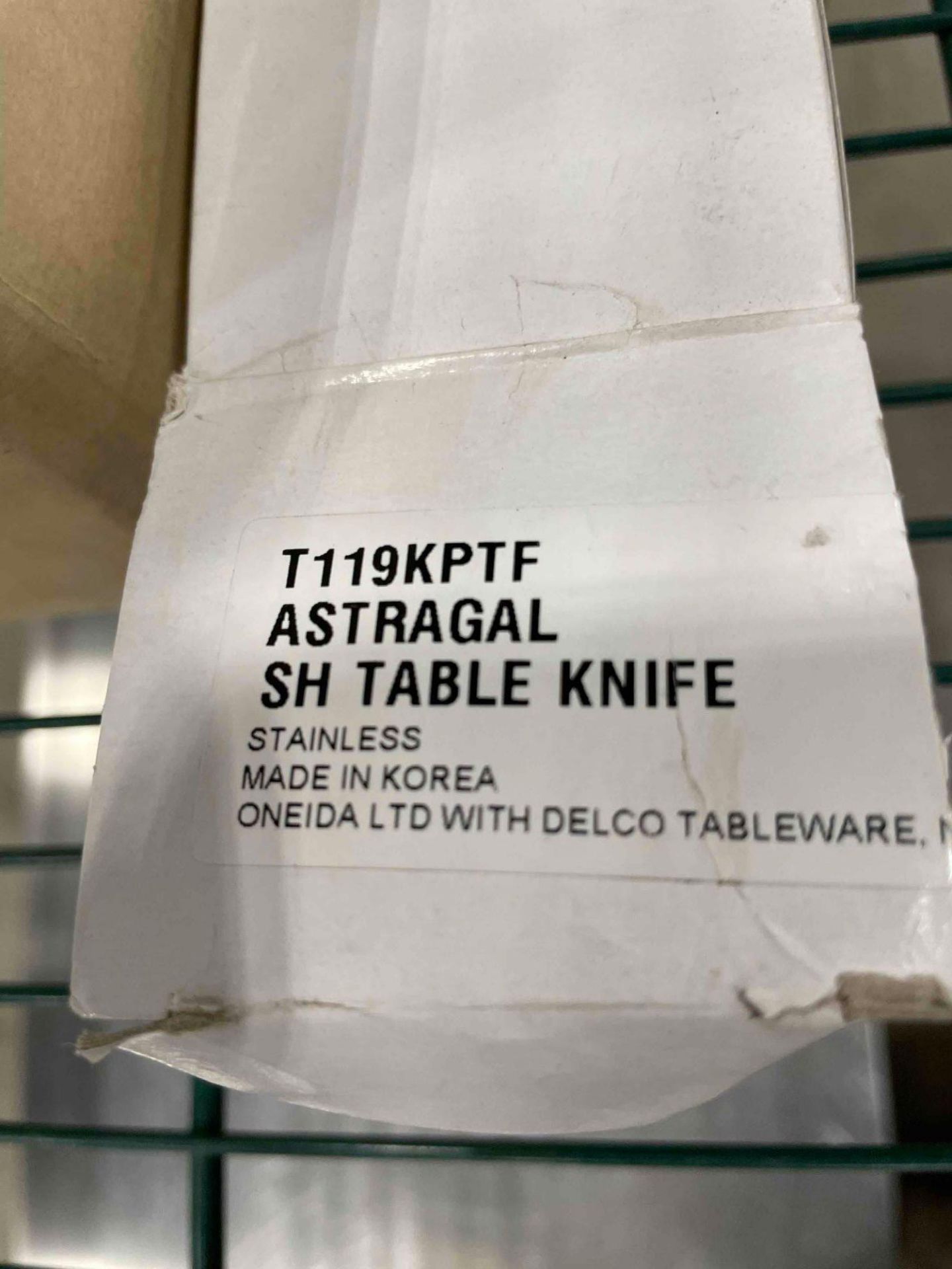 NEW (12) DOZEN OF ONEIDA T119 KPTF ASTRAGAL TABLE KNIFE, 18/10 STAINLESS STEEL - 9-3/8" - Image 2 of 3