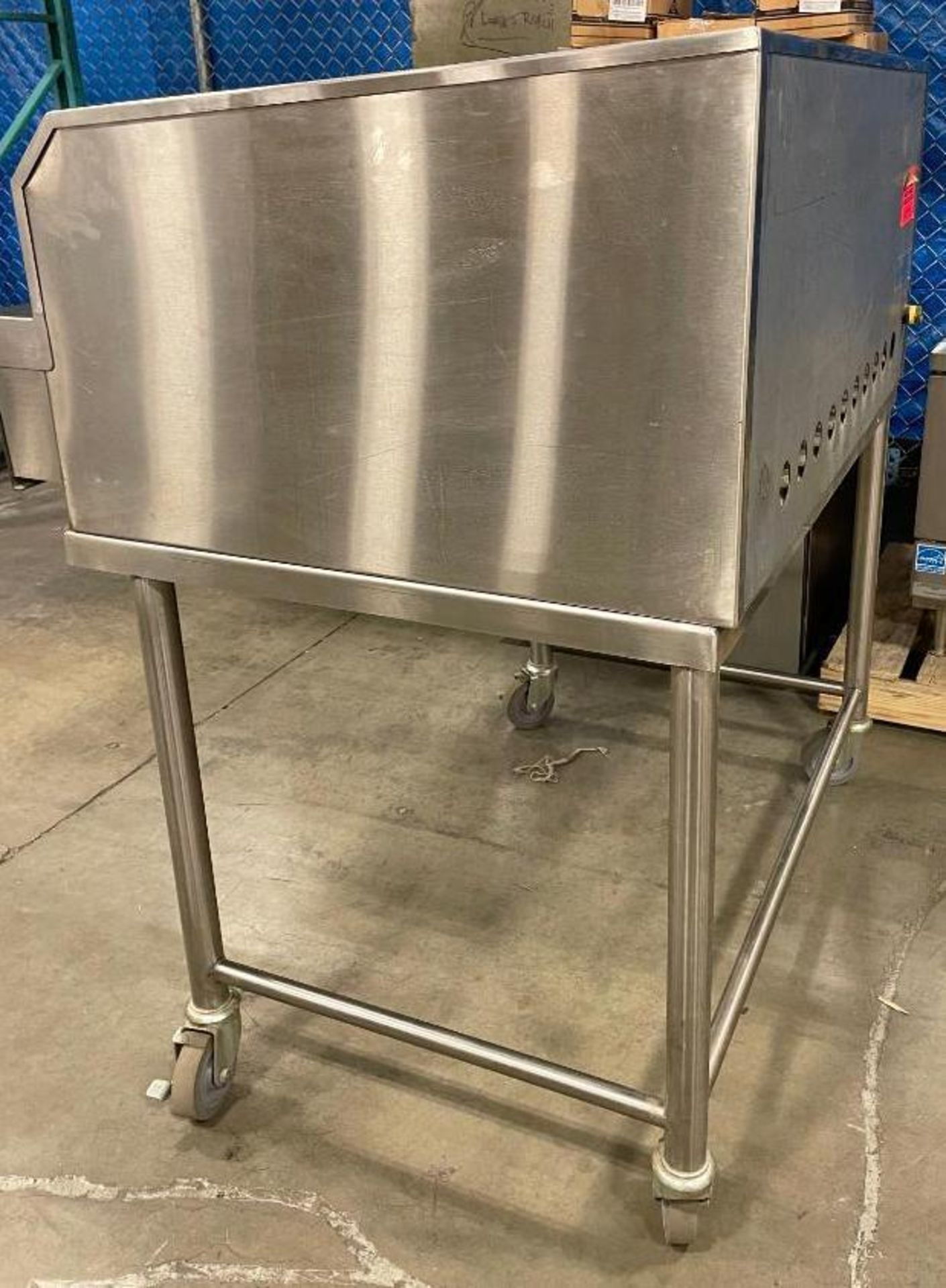QUEST QGMB36 CHARBROILER WITH STAND - Image 5 of 10