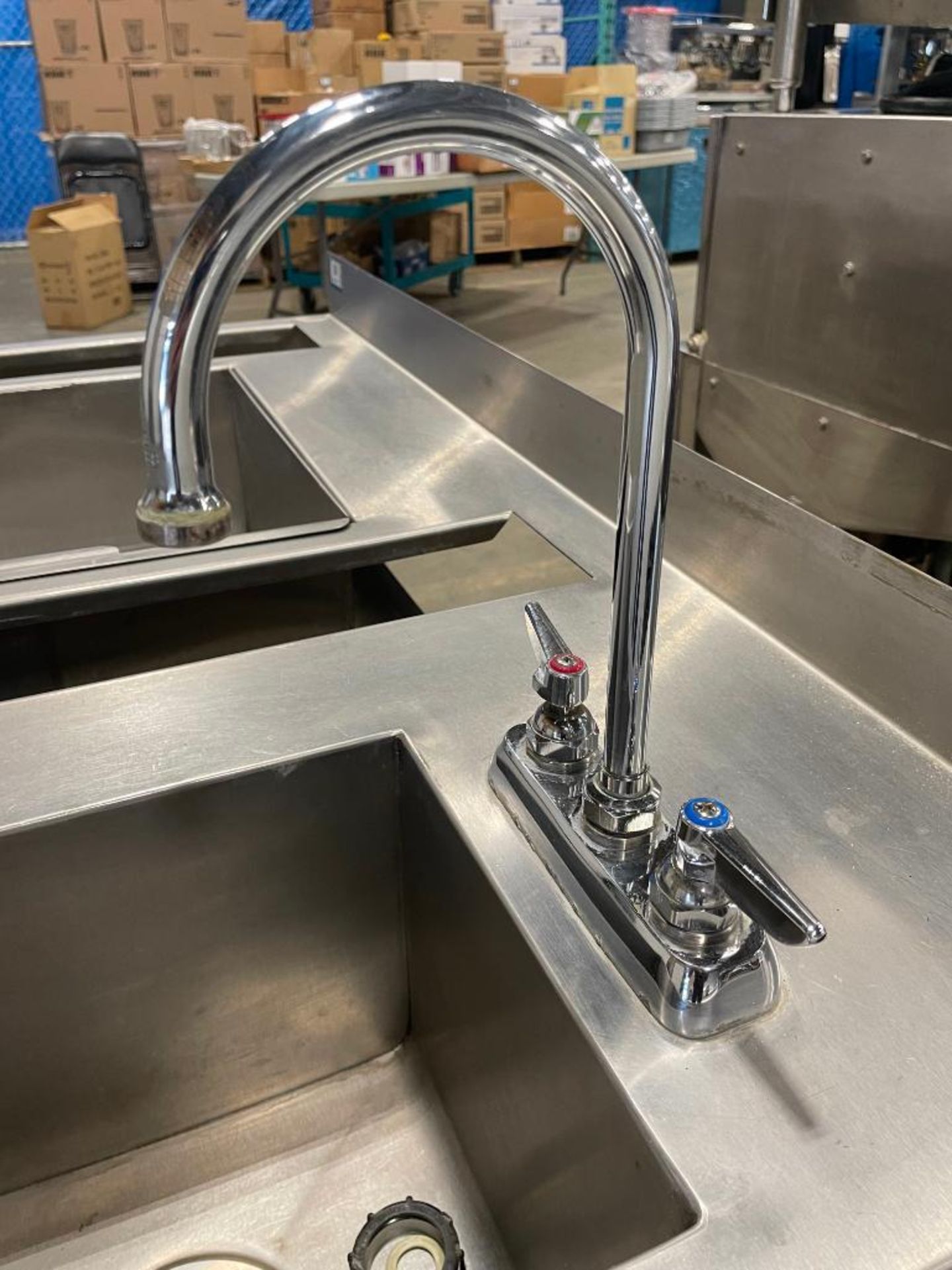 STAINLESS STEEL UNDERBAR WORKSTATION WITH ICE BIN AND SINK - Image 3 of 10