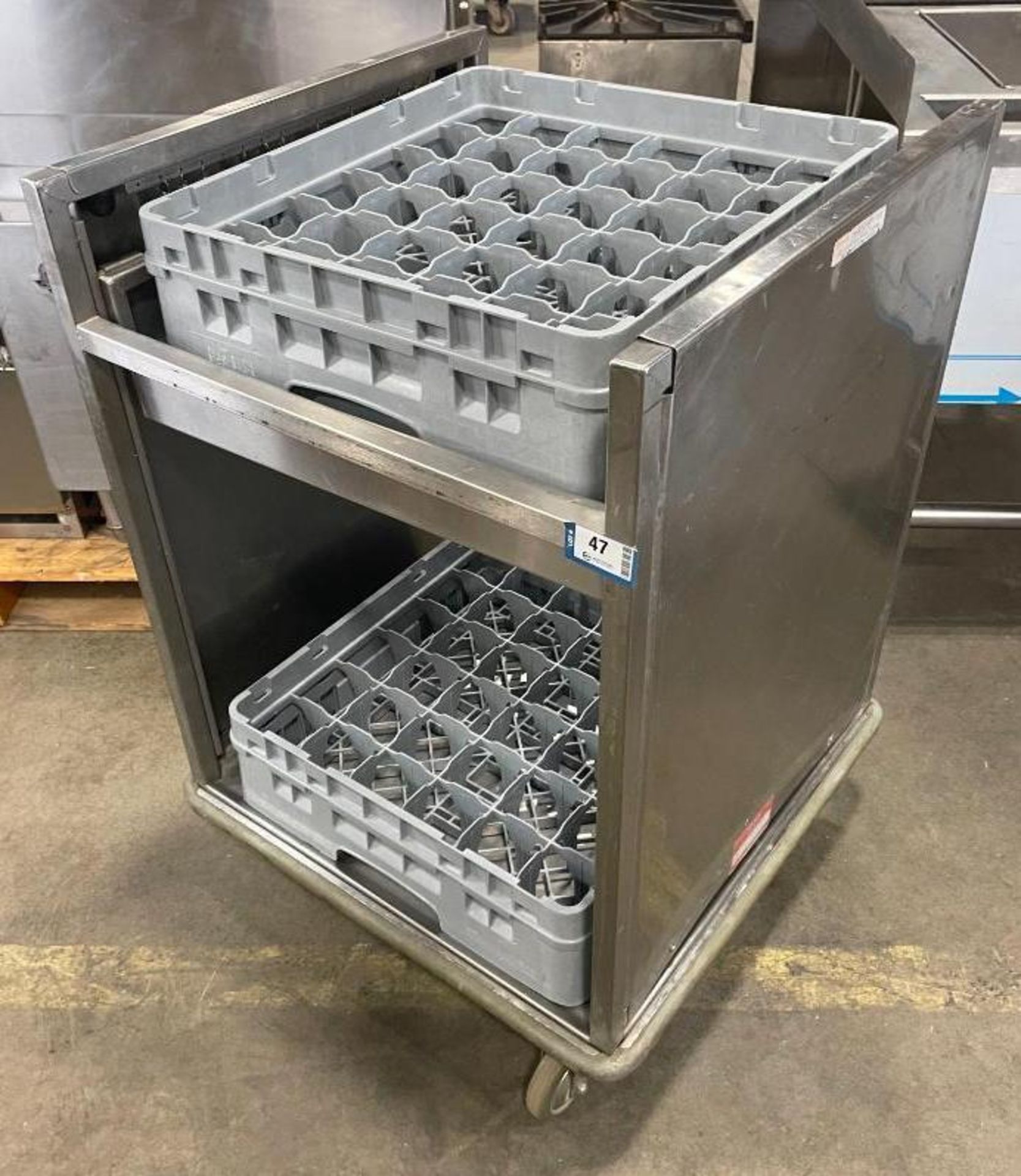 HATCH TRD-M-2020 MOBILE TRAY AND RACK DISPENSER, STAINLESS STEEL WITH 2 DISHWASHER RACKS