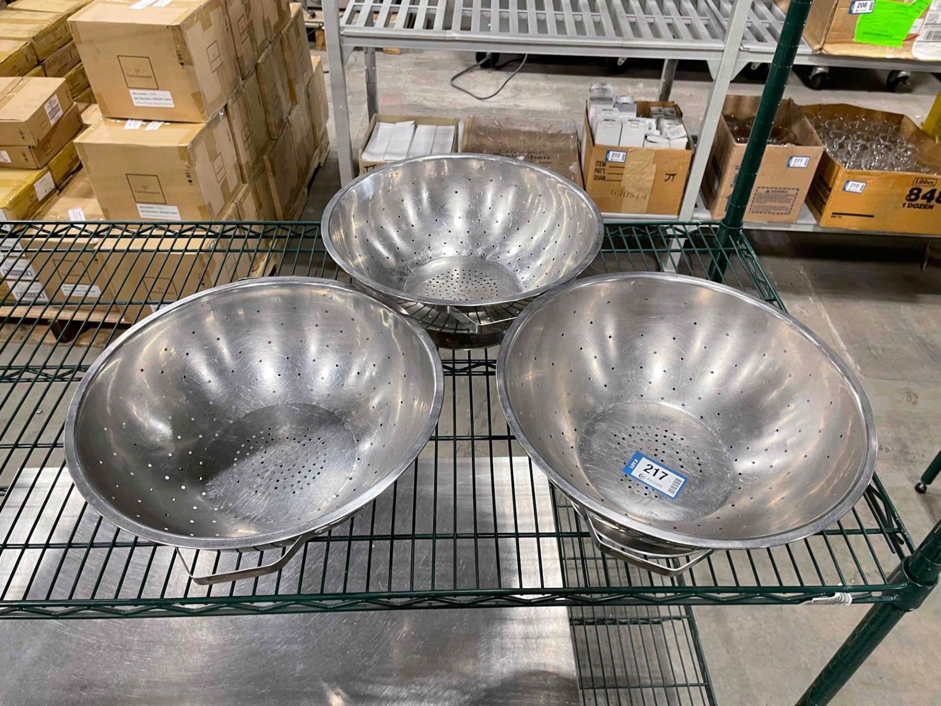 (3) LARGE STAINLESS STEEL COLANDER