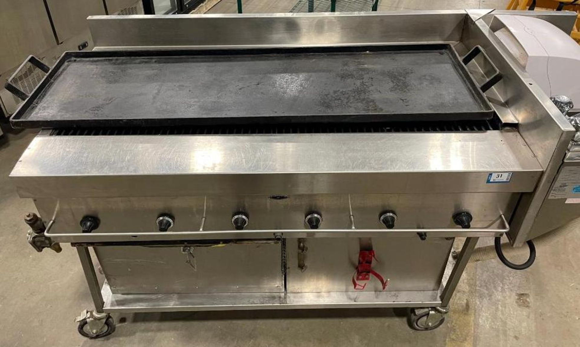 MCKINLEY & TAYLOR CUSTOM 6 BURNER CHARBROILER WITH SINK & CAST IRON FLAT TOP - Image 4 of 9