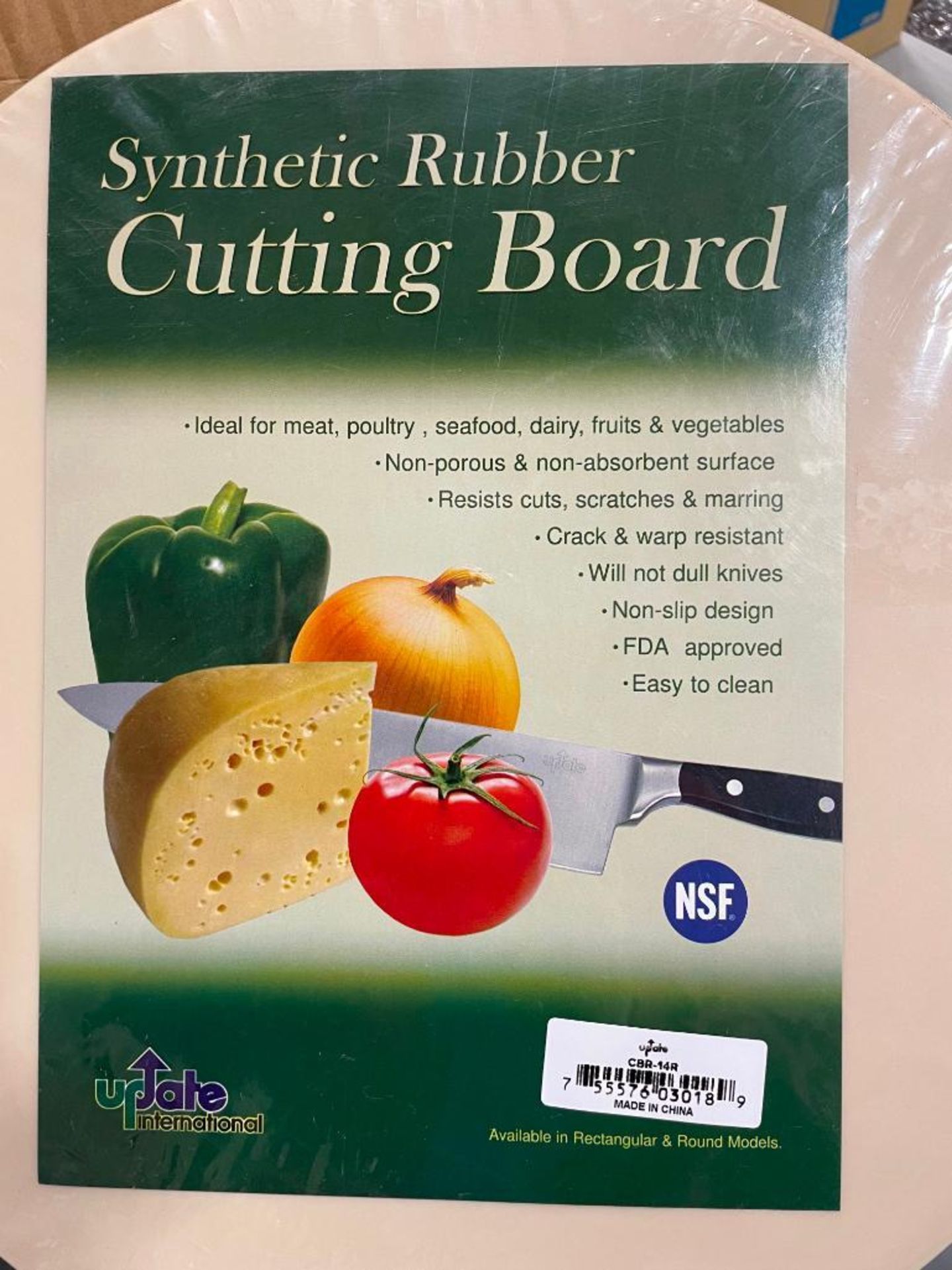 UPDATE CBR-14R ROUND CUTTING BOARD - 14 X 3/4" SYNTHETIC RUBBER - Image 3 of 3