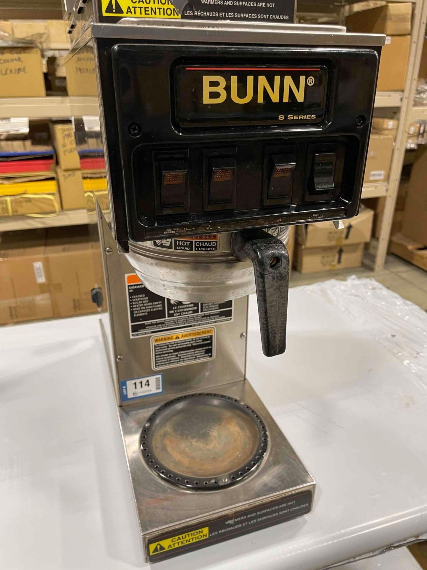BUNN ST-35 COFFEE BREWER WITH 3 WARMERS