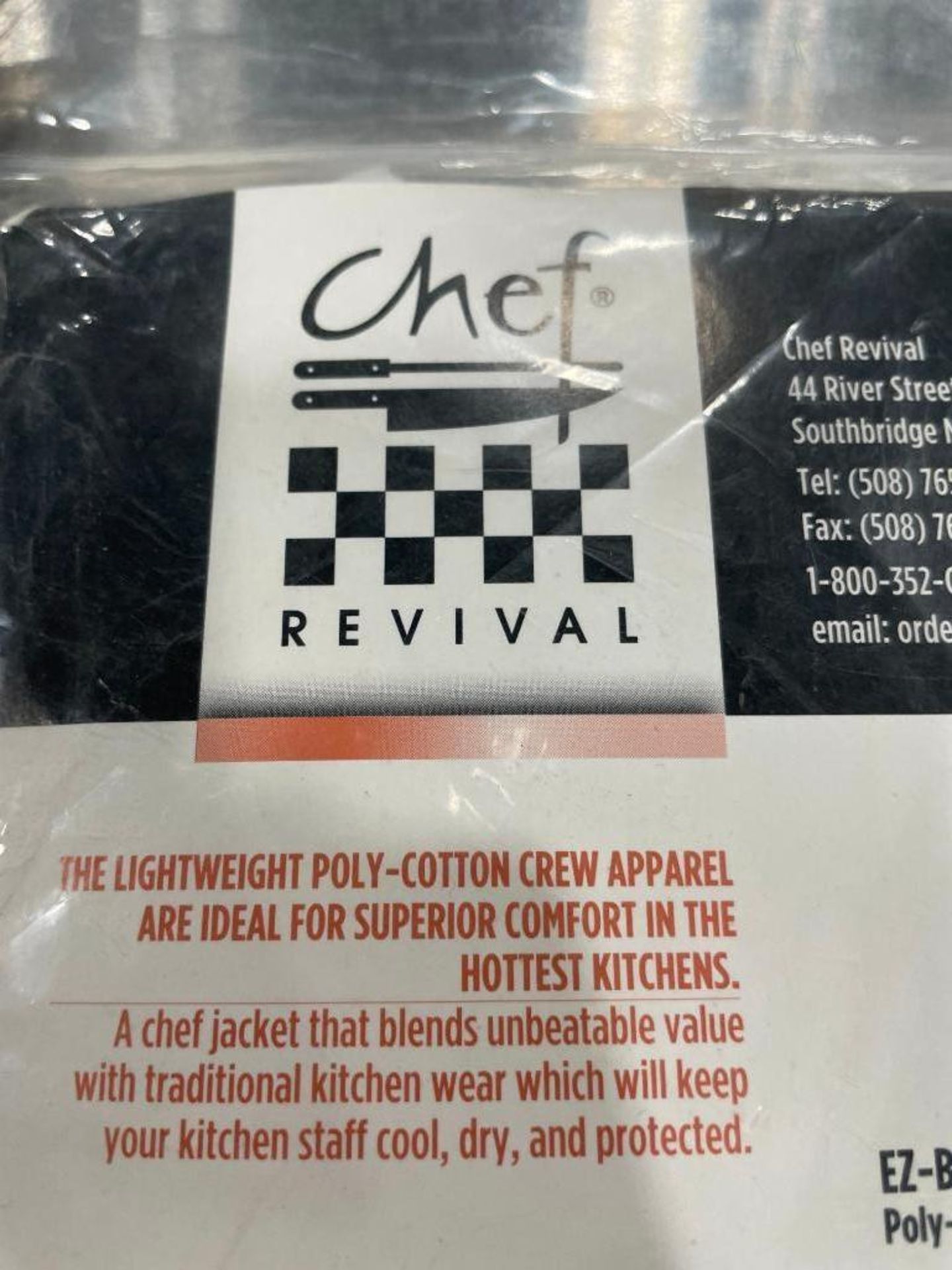 CHEF REVIVAL J105-M BASIC WHITE SHORT SLEEVE DOUBLE-BREASTED CHEF COAT – MEDIUM & CPO2 XL CHEF PANTS - Image 4 of 6