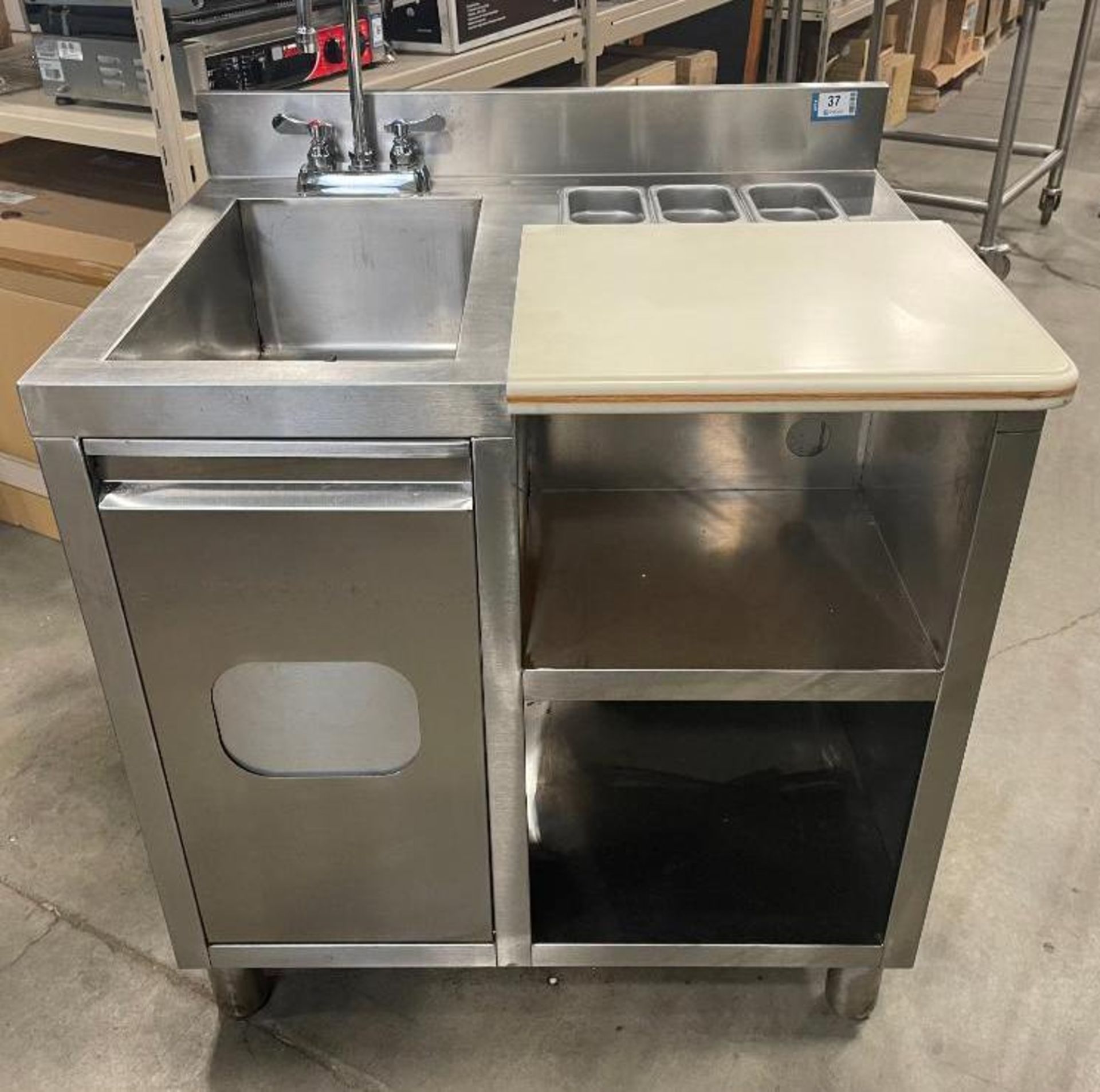 STAINLESS STEEL BEVERAGE TABLE WITH SINK, GLASS WASHER AND CUTTING BOARD - Image 8 of 14