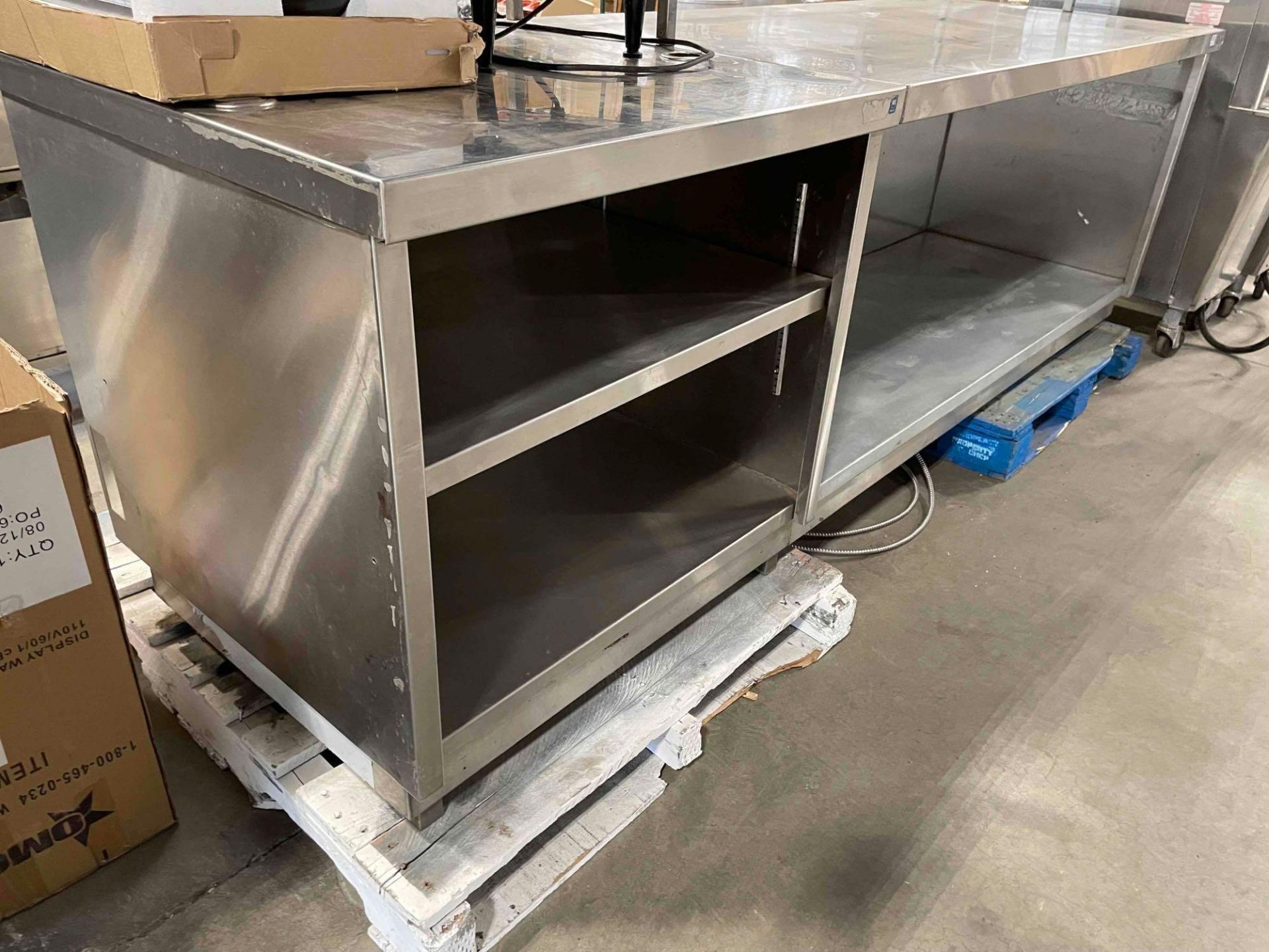 9' STAINLESS STEEL WORK TABLE/CABINET WITH UNDERSHELVES
