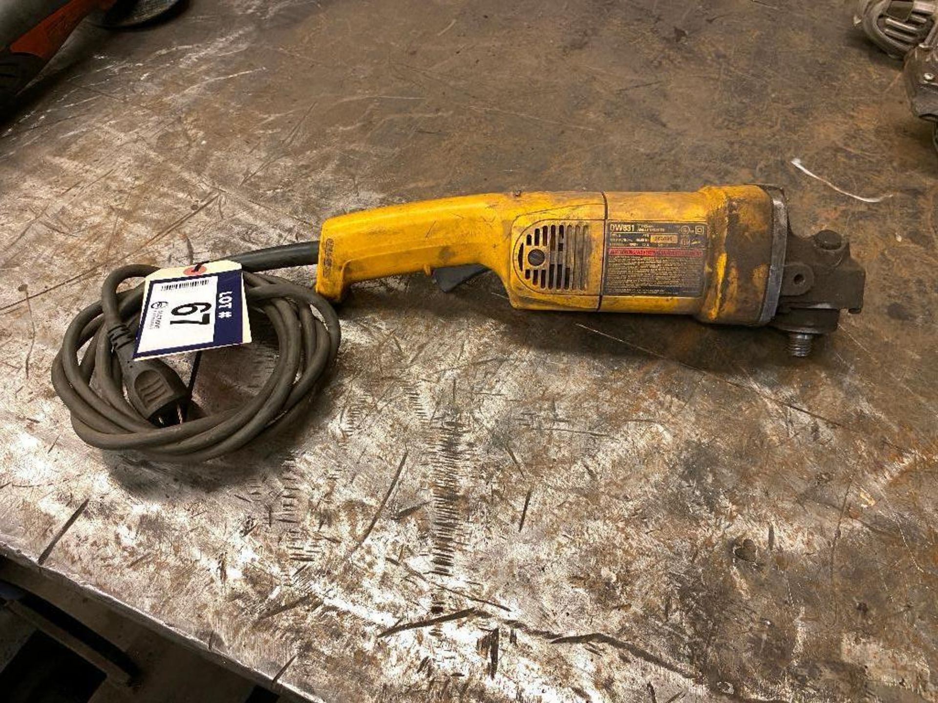 DeWalt DW831 Angle Grinder