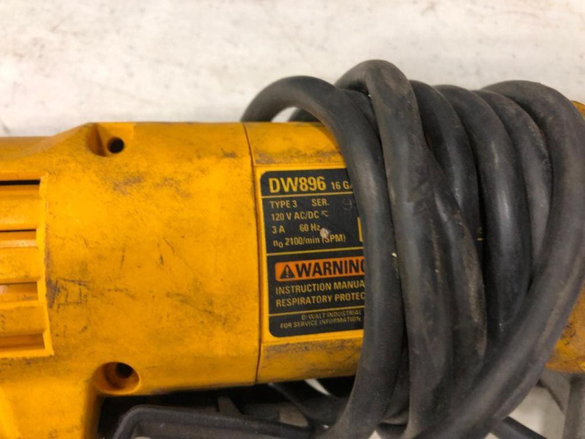 DeWalt DW896 16 Gauge Nibbler - Image 2 of 2