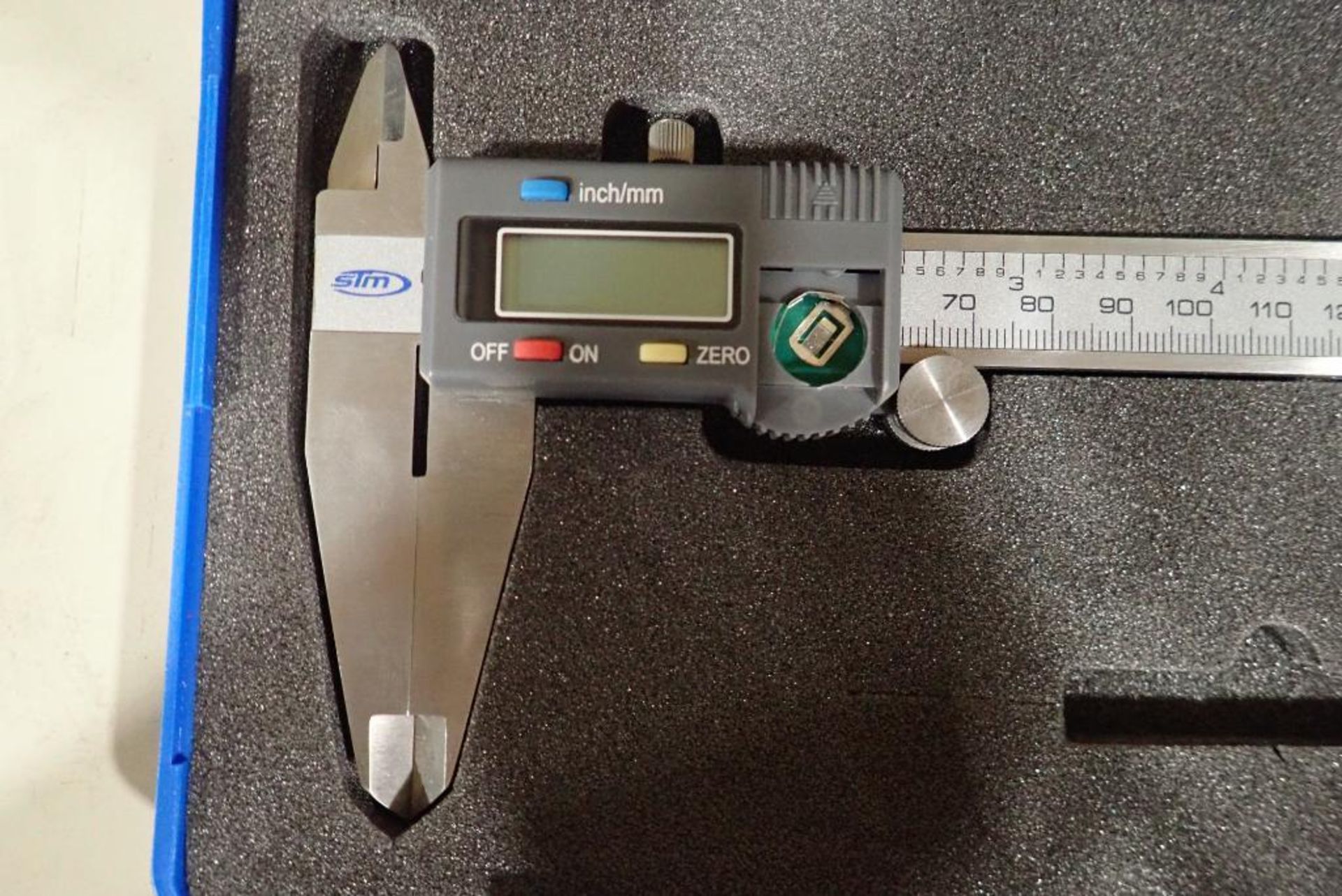 STM Digital Vernier Caliper - Image 2 of 2