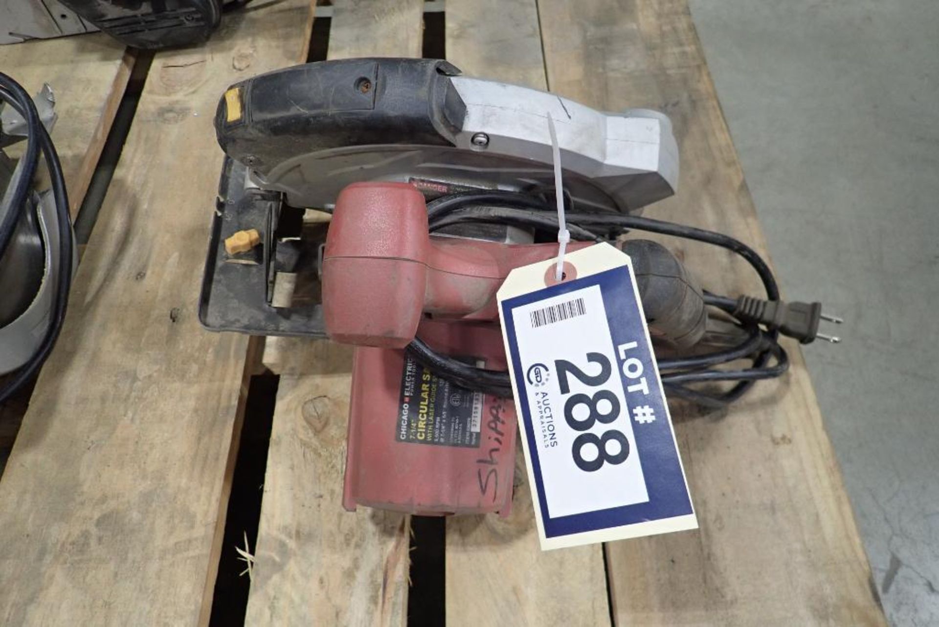 Chicago Electric 7 /14" Circular Saw w/ Laser Guide System - Image 3 of 3