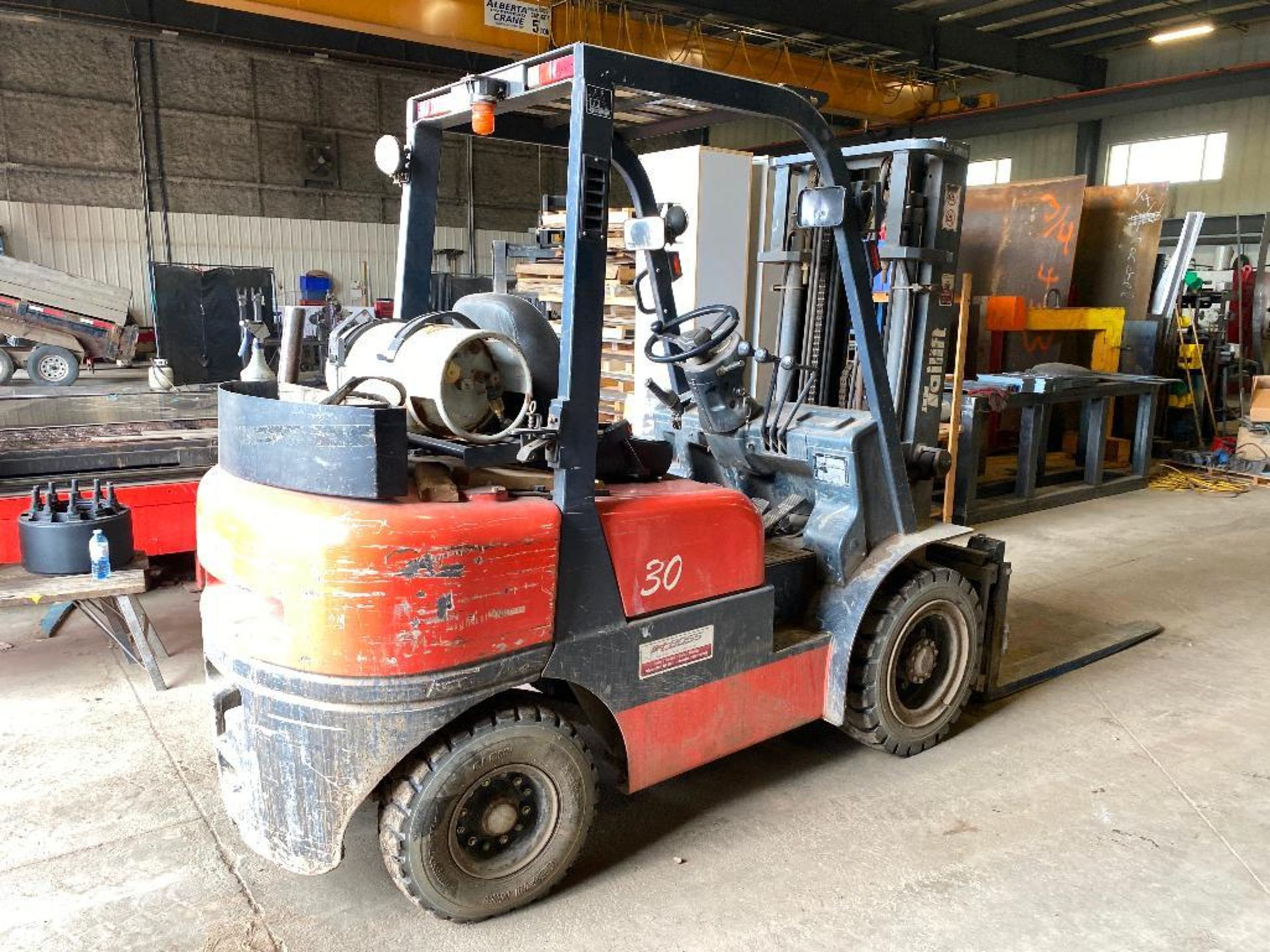 Tailift FG-30 LPG Forklift, 6,000lbs. Capacity & 60" Forks 2,460hrs Showing - Image 4 of 6