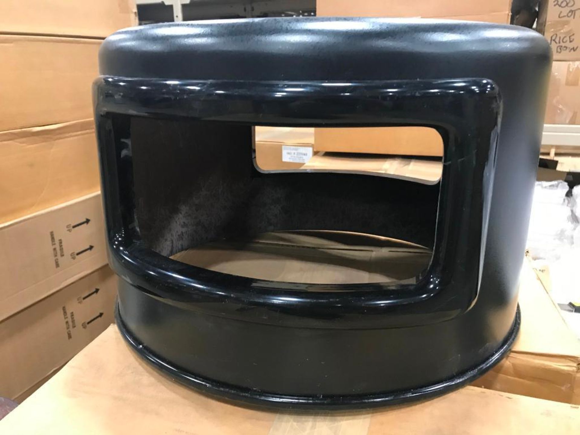 BLACK ROUND FIBERGLASS WASTE / TRASH CAN - INDOOR/OUTDOOR - Image 2 of 7