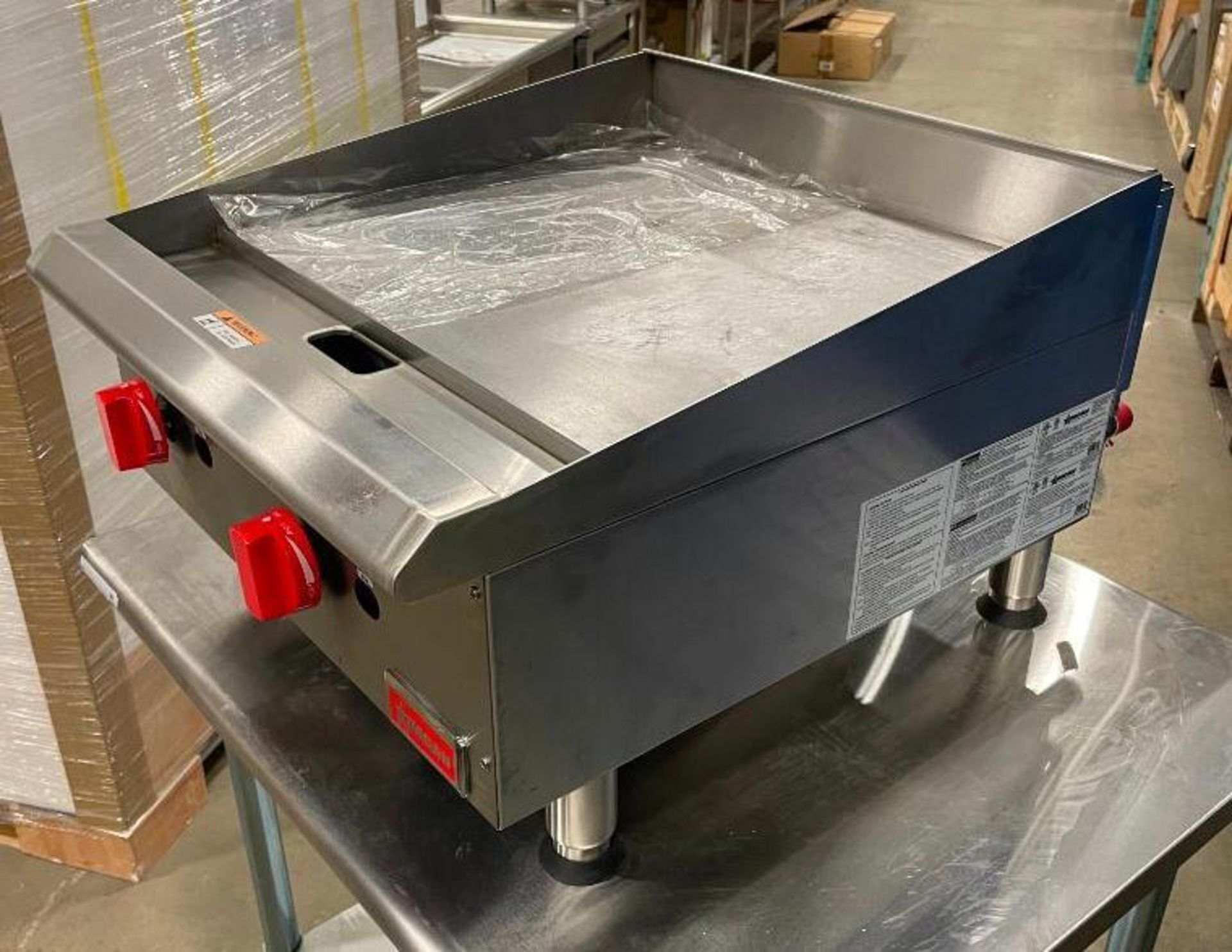 24" NATURAL GAS COUNTERTOP GRIDDLE, 60,000 BTU - OMCAN 43730 - Image 3 of 12