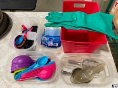 LOT OF ASSORTED KITCHEN STORAGE CONTAINERS & MEASURING SPOONS, ICE SCOOPS, ETC.