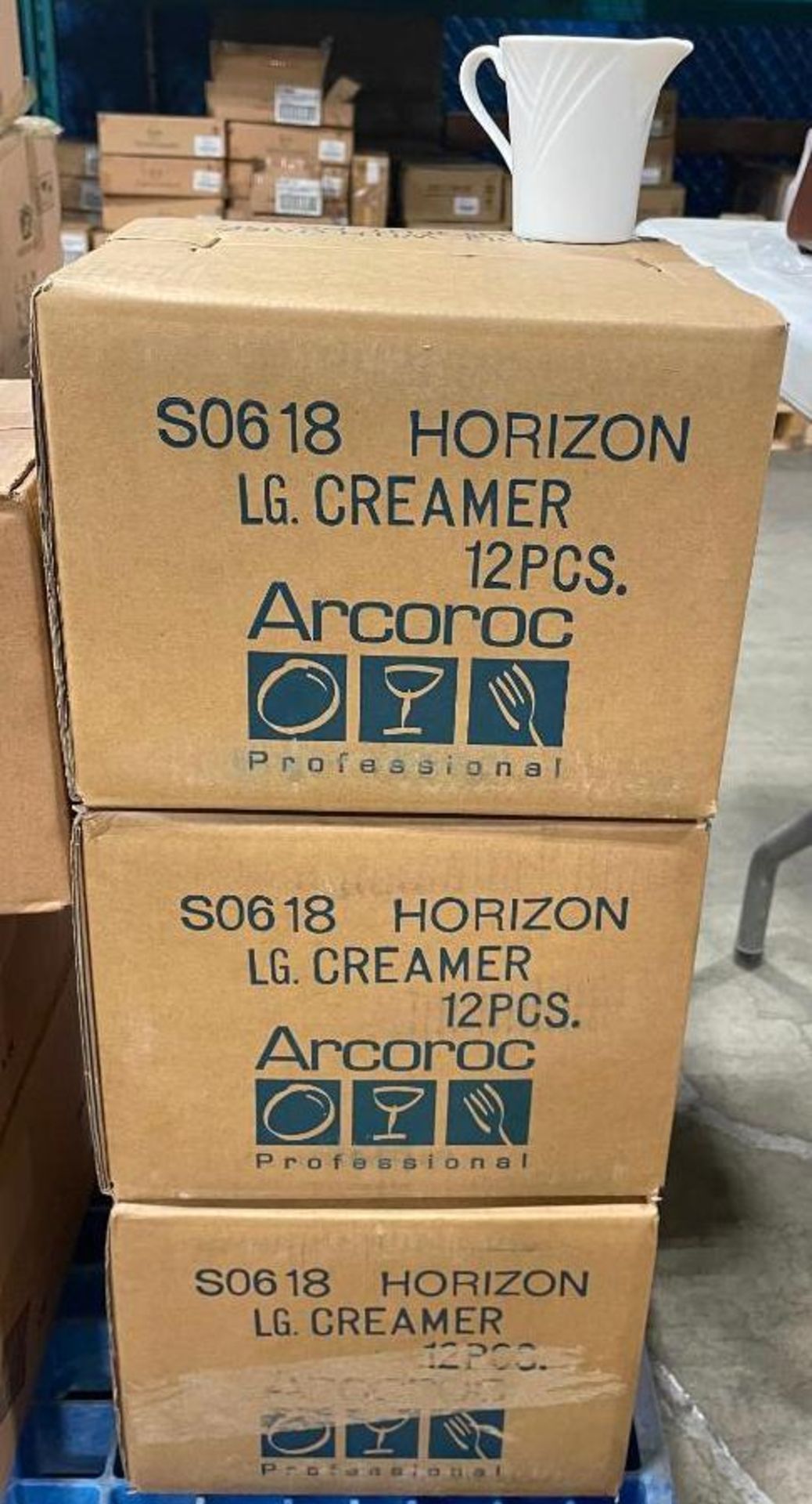 3 CASES OF ARCOROC S0618 HORIZON 9.5 OZ. WHITE PORCELAIN CREAMER - 12/CASE - NEW - Image 2 of 4