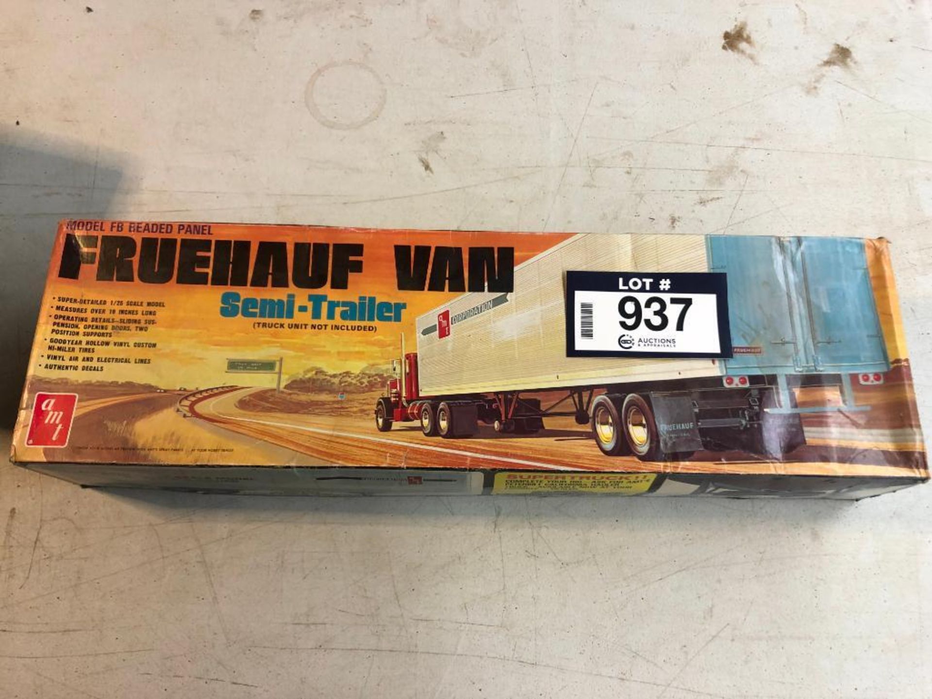 AMT Fruehauf Van Semi Trailer Model