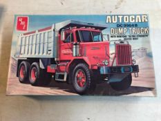 AMT Autocar DC9964B Dump Truck 1/25 Scale Model