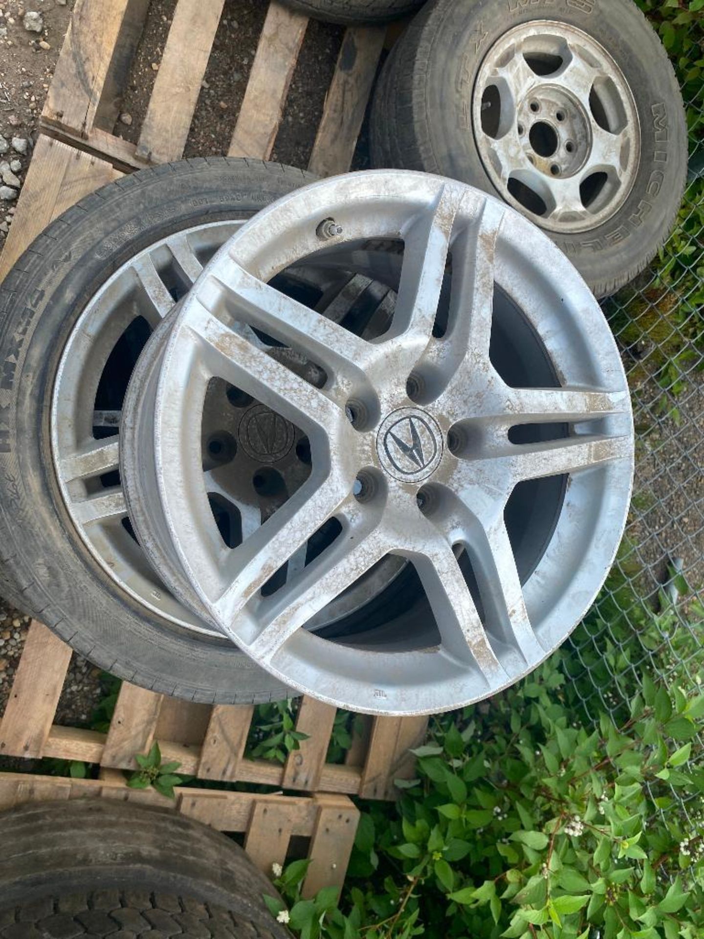Lot of (4) Acura Rims w/ (3) Tires - Image 2 of 3