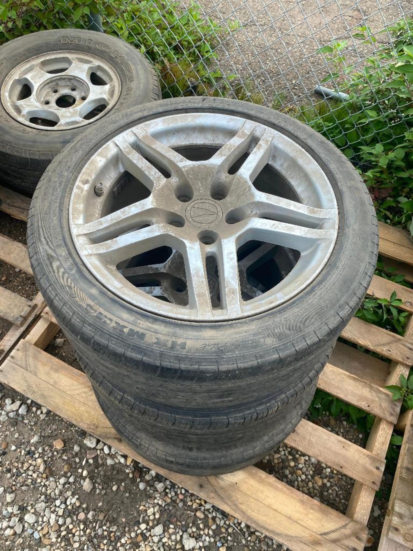 Lot of (4) Acura Rims w/ (3) Tires - Image 3 of 3