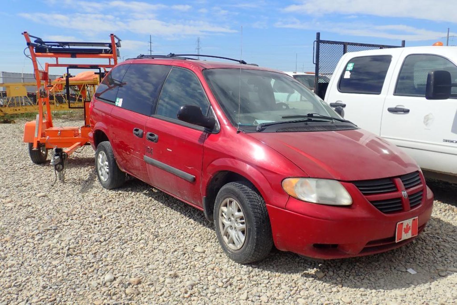 2005 Dodge Caravan SE Minivan. VIN 1D4GP25R15B193156. - Image 2 of 9