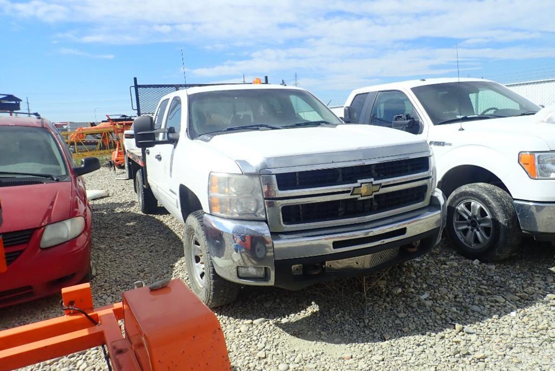 2010 Chevrolet Silverado 3500HD LT Crew Cab 4x4 Deck Truck. VIN 1GC4K0BG6AF138940. - Image 2 of 9