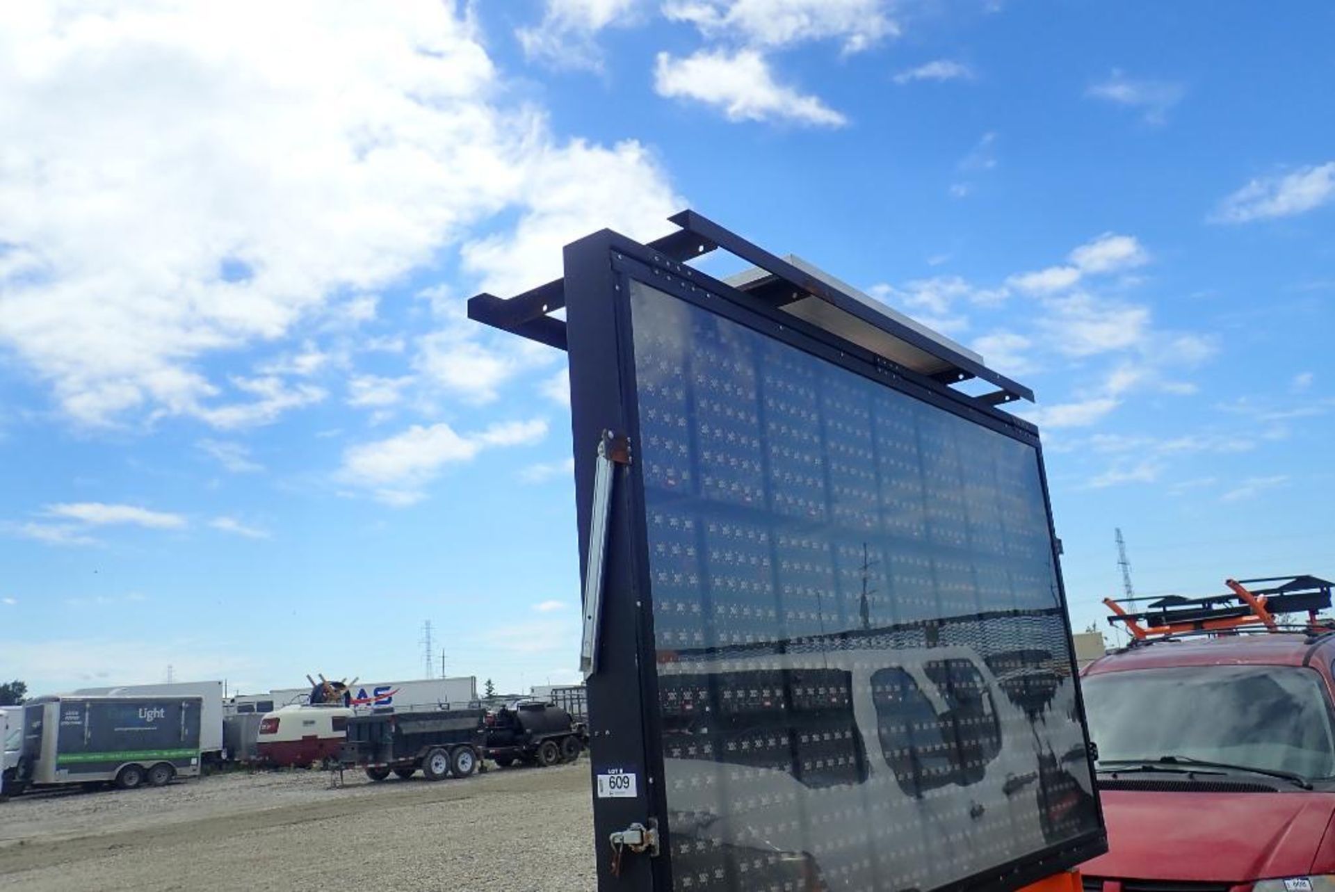 2018 National Signal Inc. Sunray Version 3 480 Single Axle Trailer Mounted Variable Message Sign. - Image 4 of 11