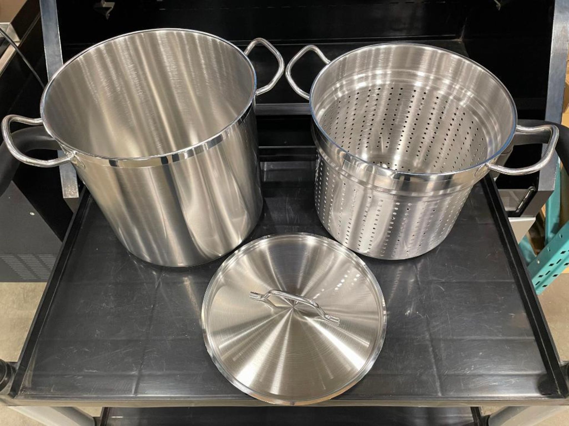 20QT HEAVY DUTY STAINLESS STOCK POT INDUCTION CAPABLE & STEAMER BASKET, JR 47202 & 47204 - NEW - Image 3 of 6