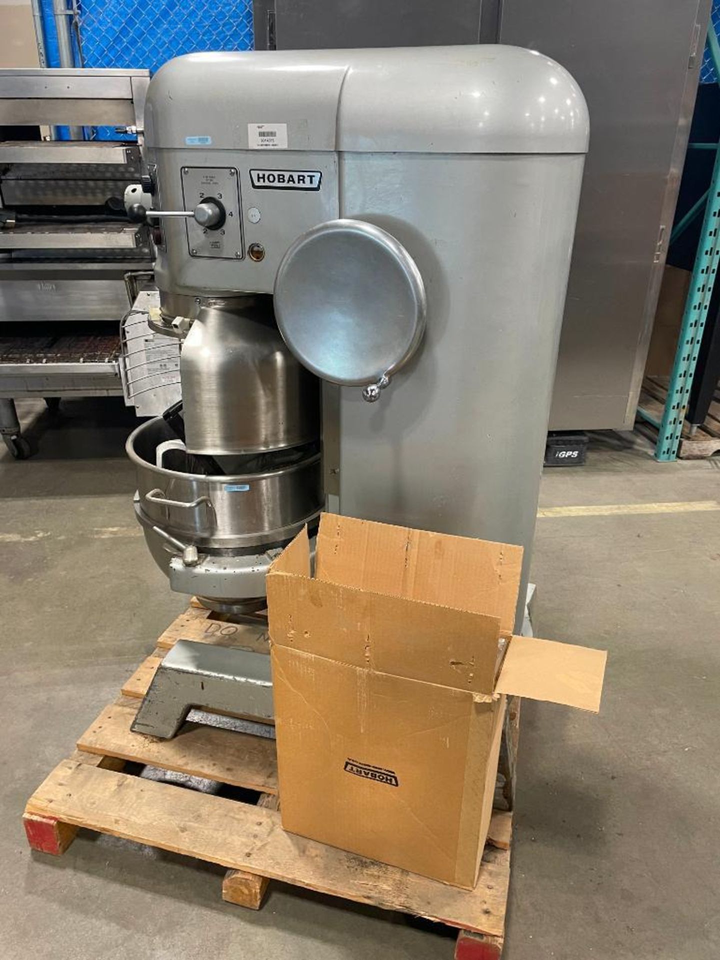 HOBART H600T 60QT DOUGH MIXER WITH BOWL & ATTACHMENTS - Image 10 of 17