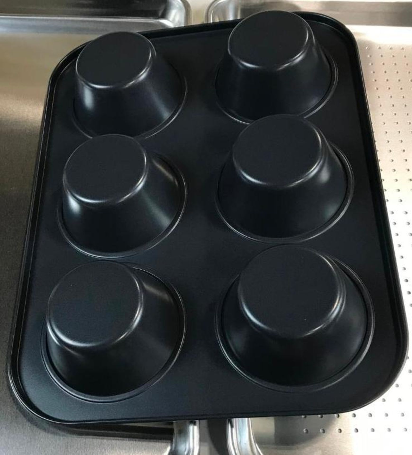NEW BAKING PAN SET INCLUDING: - Image 5 of 6