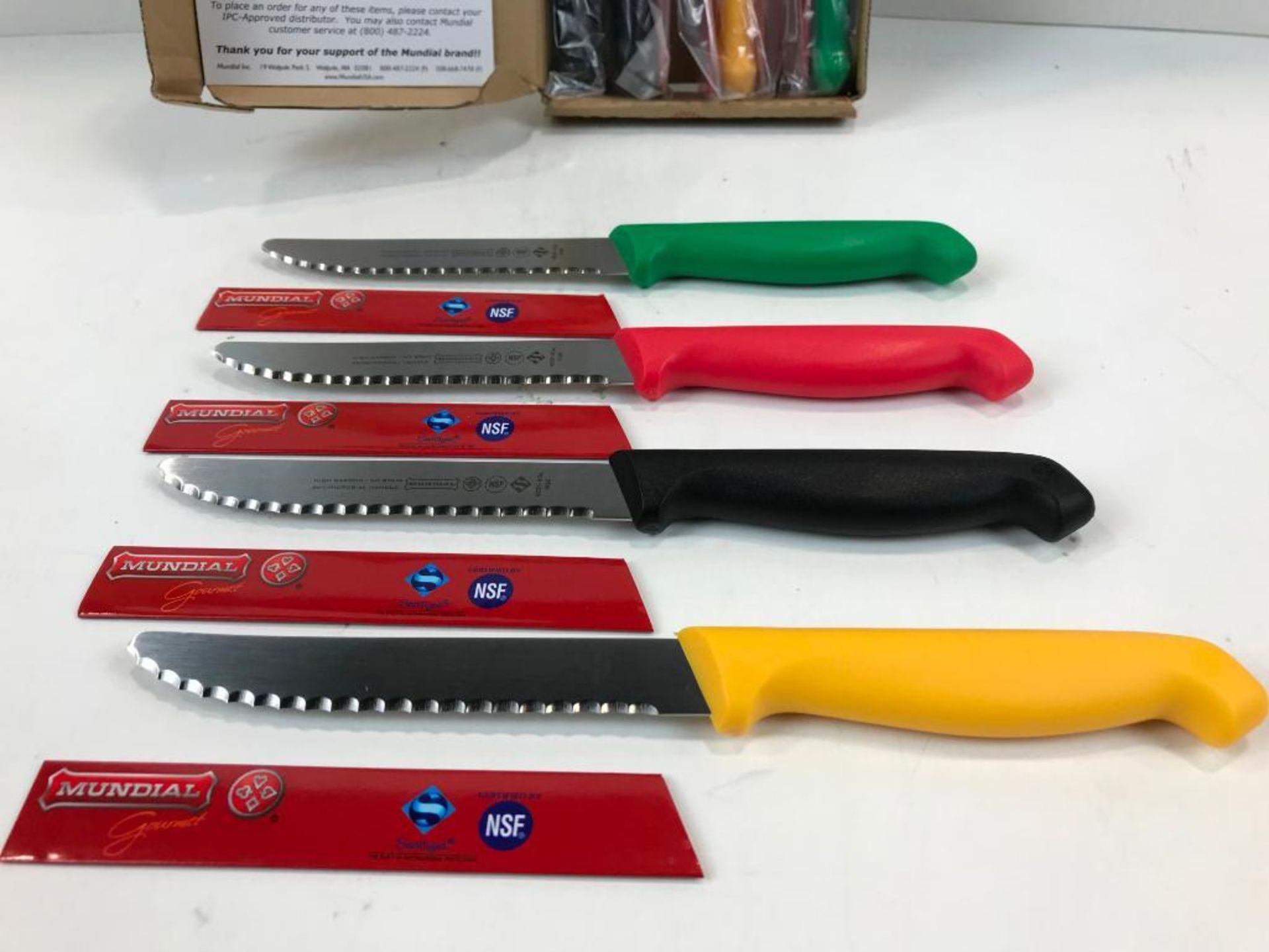 MUNDIAL 4.25" ROUNDED TIP UTILITY KNIFE - LOT OF 12 - 6629-4 1/4 - NEW - Image 5 of 7
