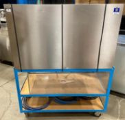 MANITOWOC SY1805W WATER COOLED 1710 LBS/DAY ICE MACHINE WITH STEEL MOBILE CART *ICE STORAGE BIN NOT
