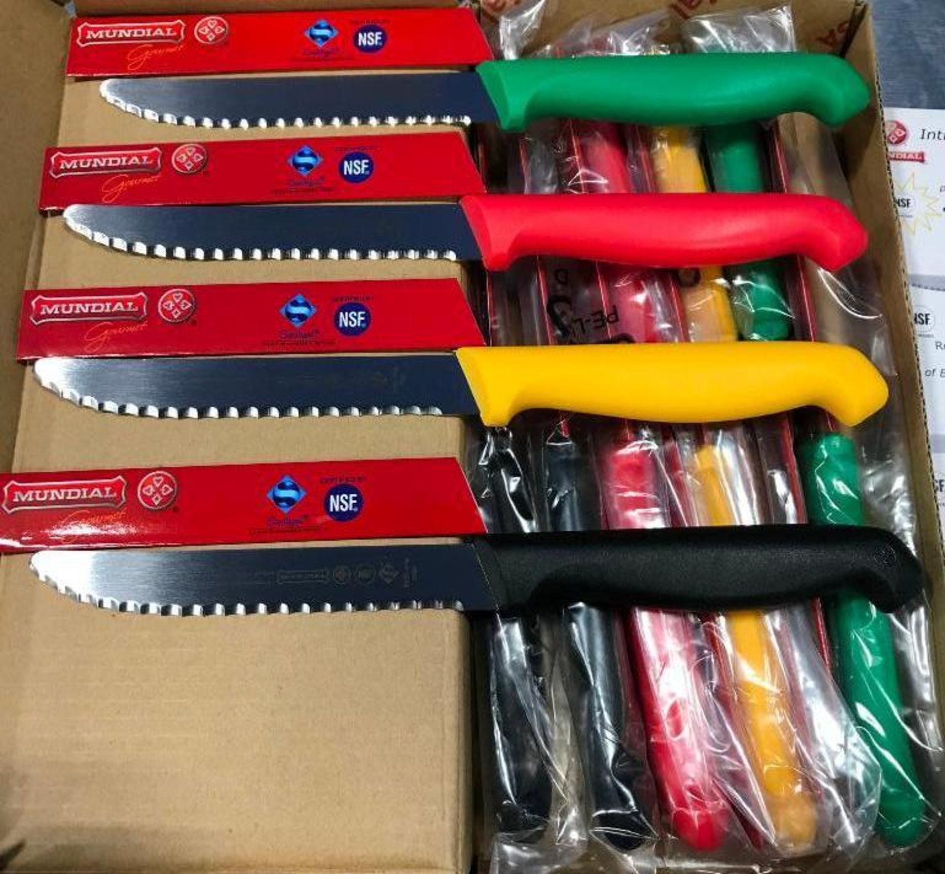 MUNDIAL 4.25" ROUNDED TIP UTILITY KNIFE - LOT OF 12 - 6629-4 1/4 - NEW - Image 4 of 7