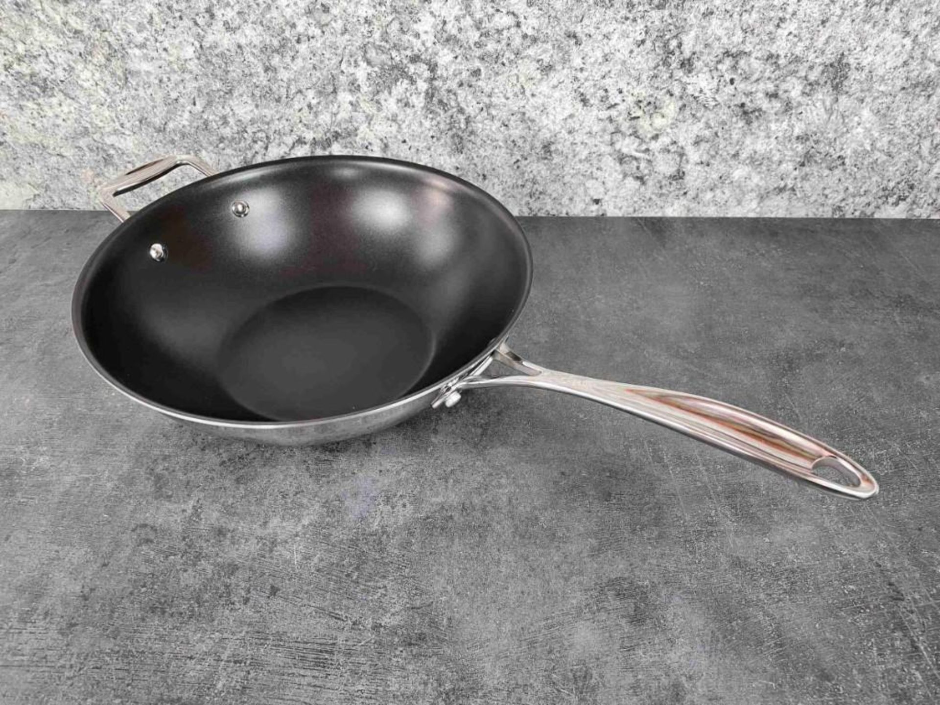 ZWILLING COMMERCIAL STAINLESS 12" NON-STICK WOK - Image 4 of 8