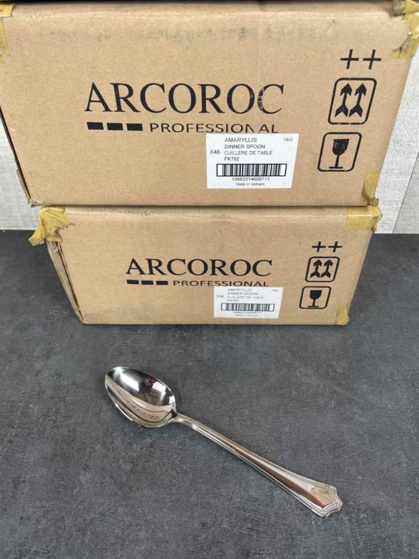 ARCOROC AMARYLLIS DINNER SPOONS - LOT OF 144