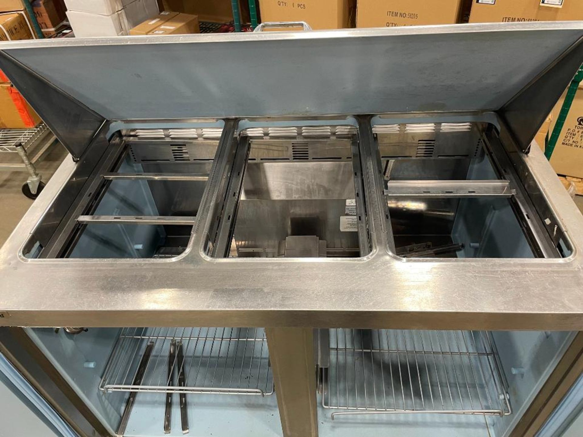 DELFIELD 4448N-18M 48" DOUBLE DOOR MEGA TOP REFRIGERATED SANDWICH PREP TABLE *NEEDS REPAIR* - Image 3 of 10