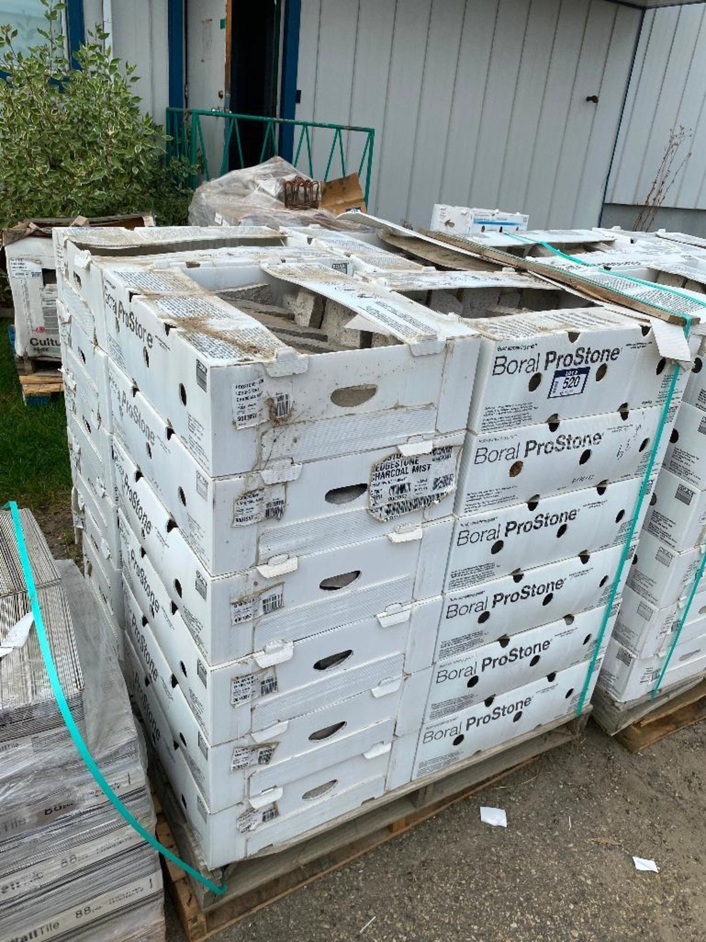 Pallet of Asst. Decorative Stone Corners - Image 2 of 3