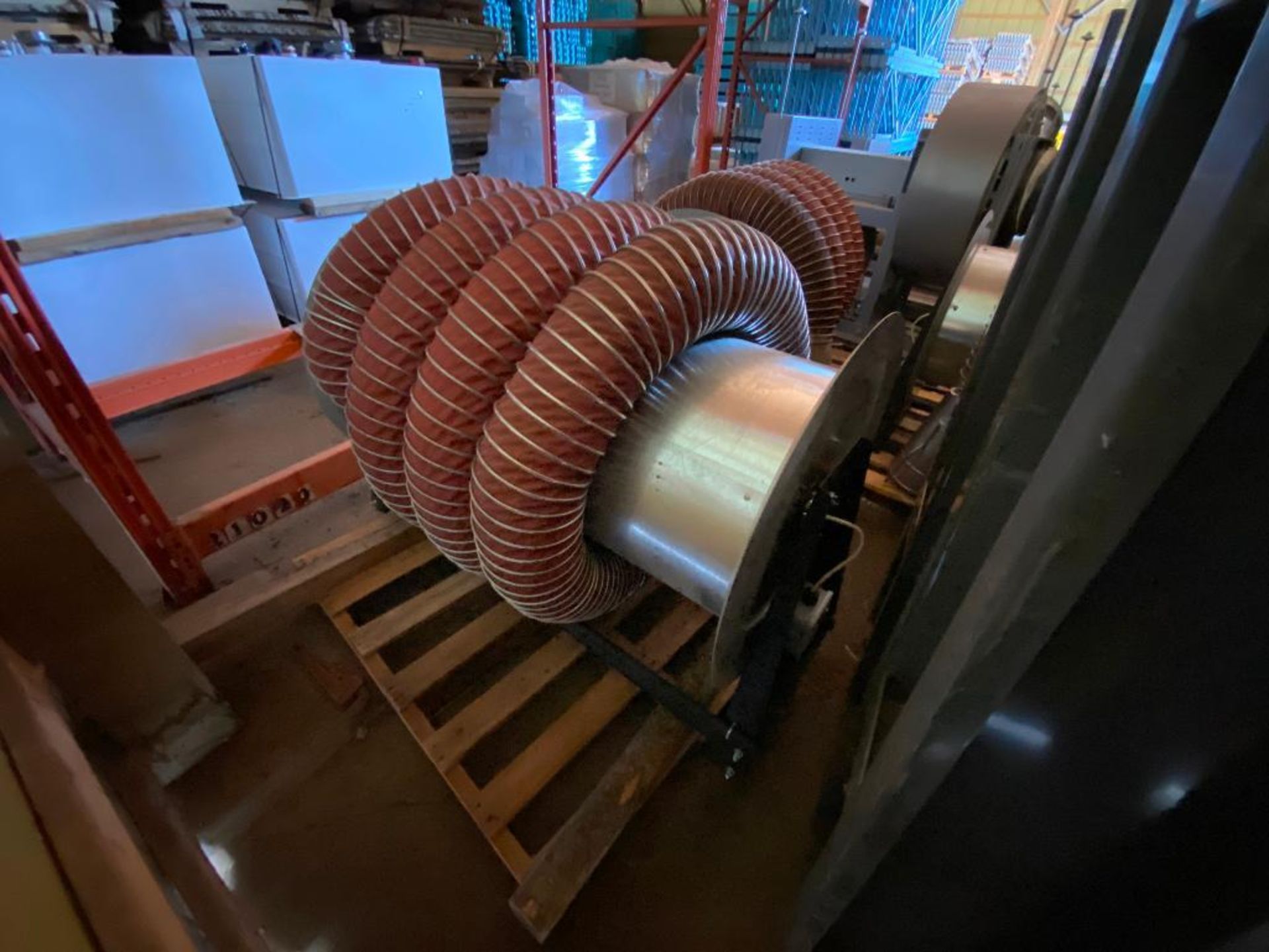 AQC Dust Maxireel XL Reel Exhaust Hose System w/ Greenheck 7-IPA-SD-10 Industrial Process Fan - Image 4 of 11