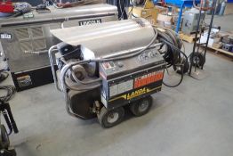 Landa PHWS 5-3000 Portable Electric Steamer Pressure Washer.